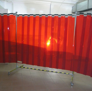 Folia spawalnicza SCREENFLEX ISO 25980 570x1 czerwona transparentna Ref. 301