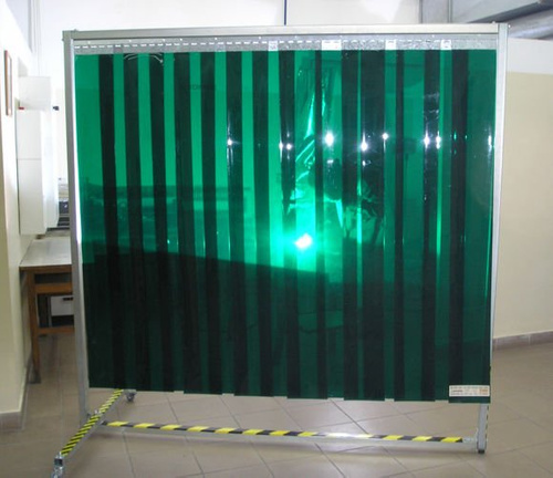 Folia spawalnicza SCREENFLEX ISO 25980 300x2 zielona transparentna Ref. 138 (rolka 50mb)